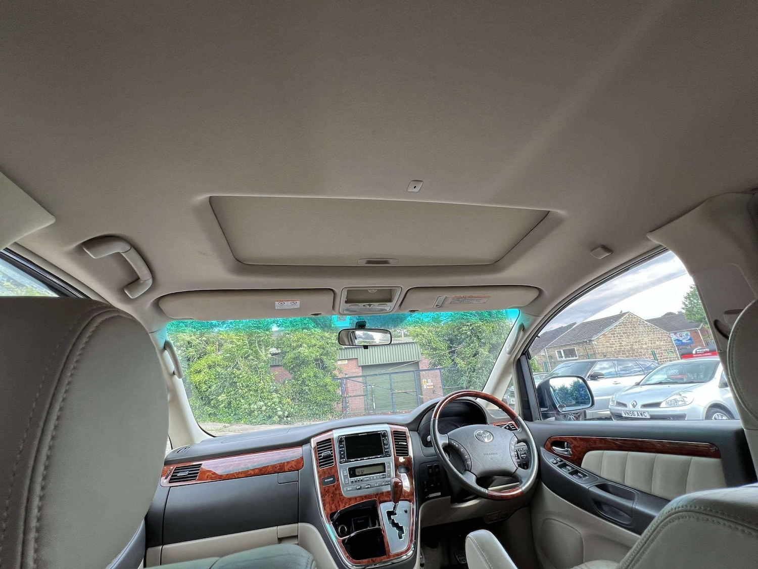 Used Toyota Alphard 2020 for sale - 75990469: Photo 18