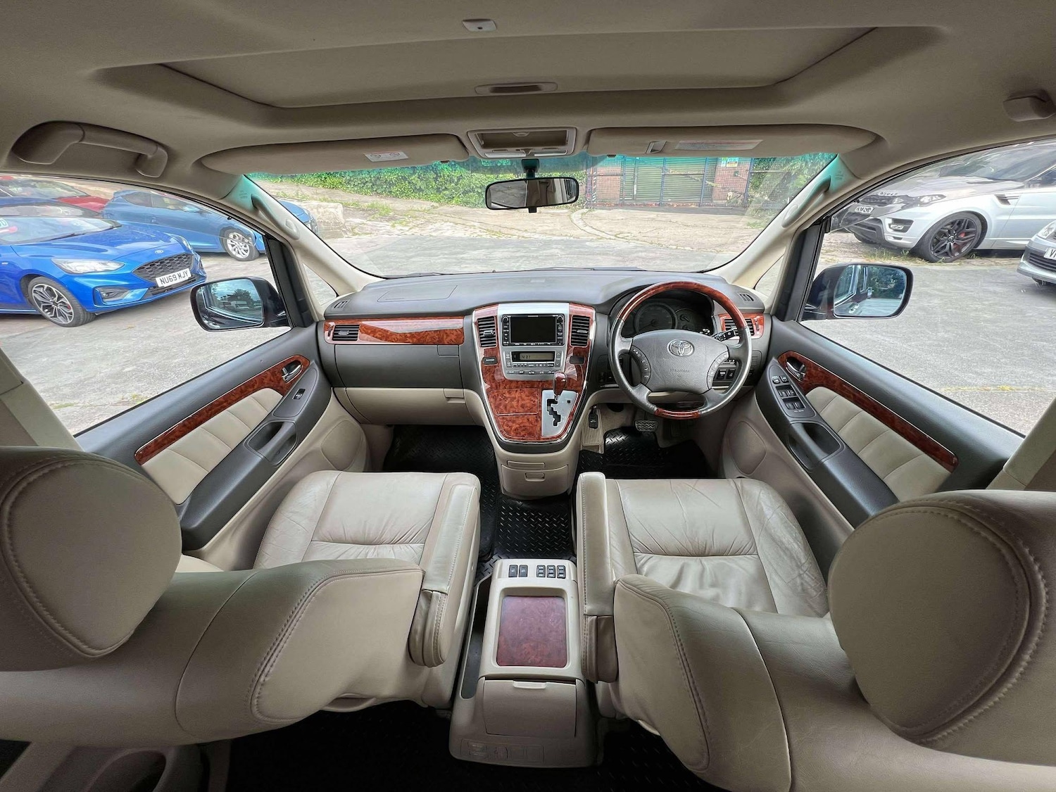 Used Toyota Alphard 2020 for sale - 75990469: Photo 20