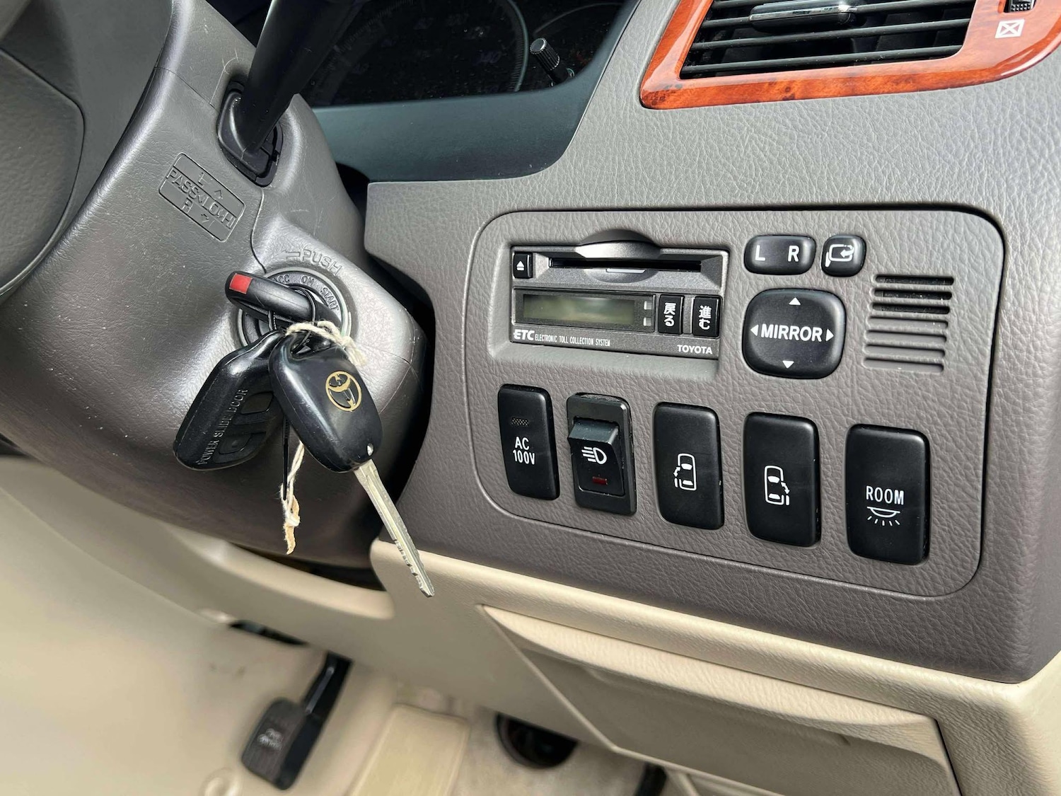 Used Toyota Alphard 2020 for sale - 75990469: Photo 46