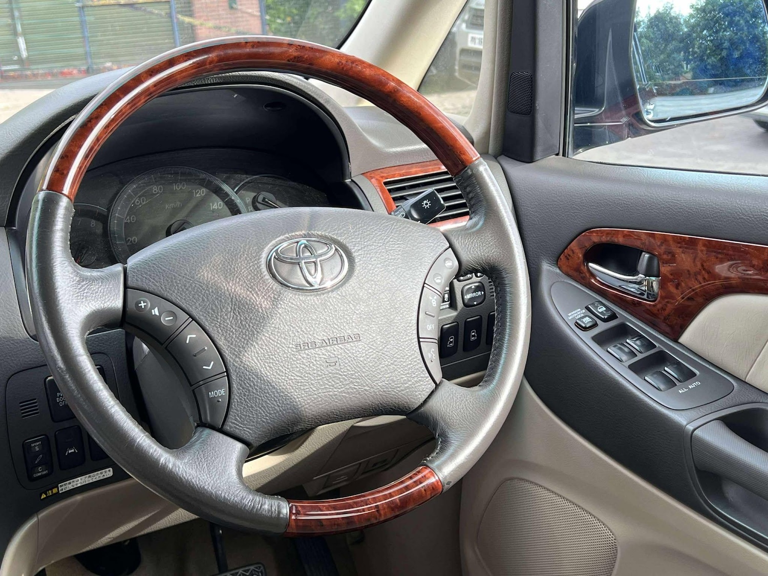 Used Toyota Alphard 2020 for sale - 75990469: Photo 70