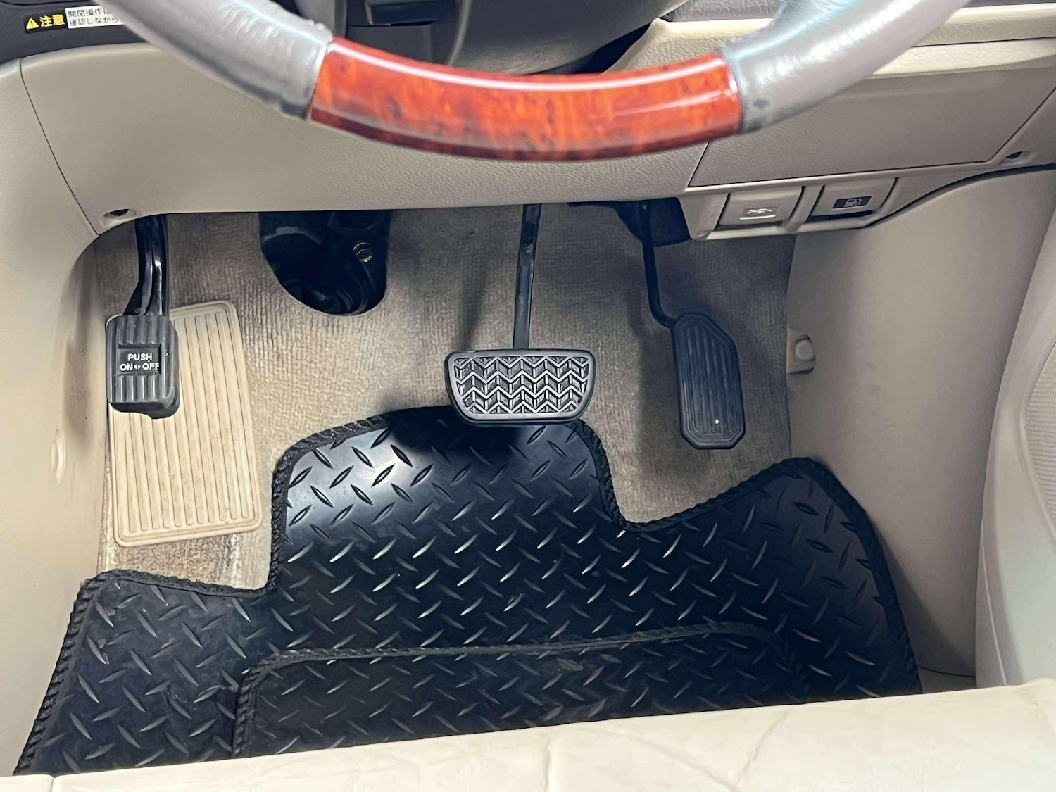 Used Toyota Alphard 2020 for sale - 75990469: Photo 78