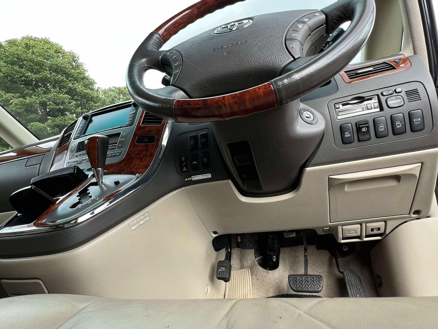 Used Toyota Alphard 2020 for sale - 75990469: Photo 81