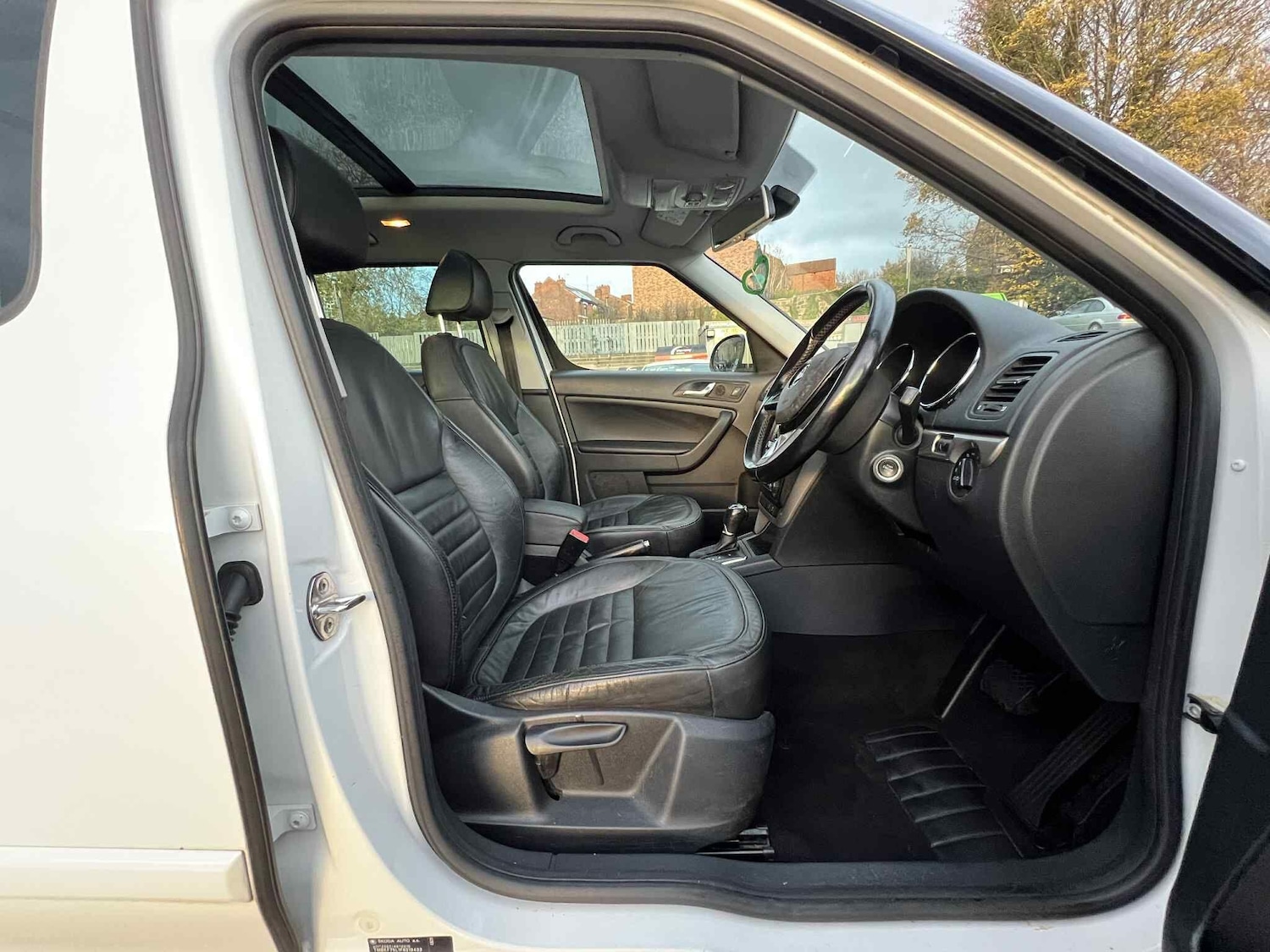 Used Skoda Yeti 2014 for sale - 76781996: Photo 25