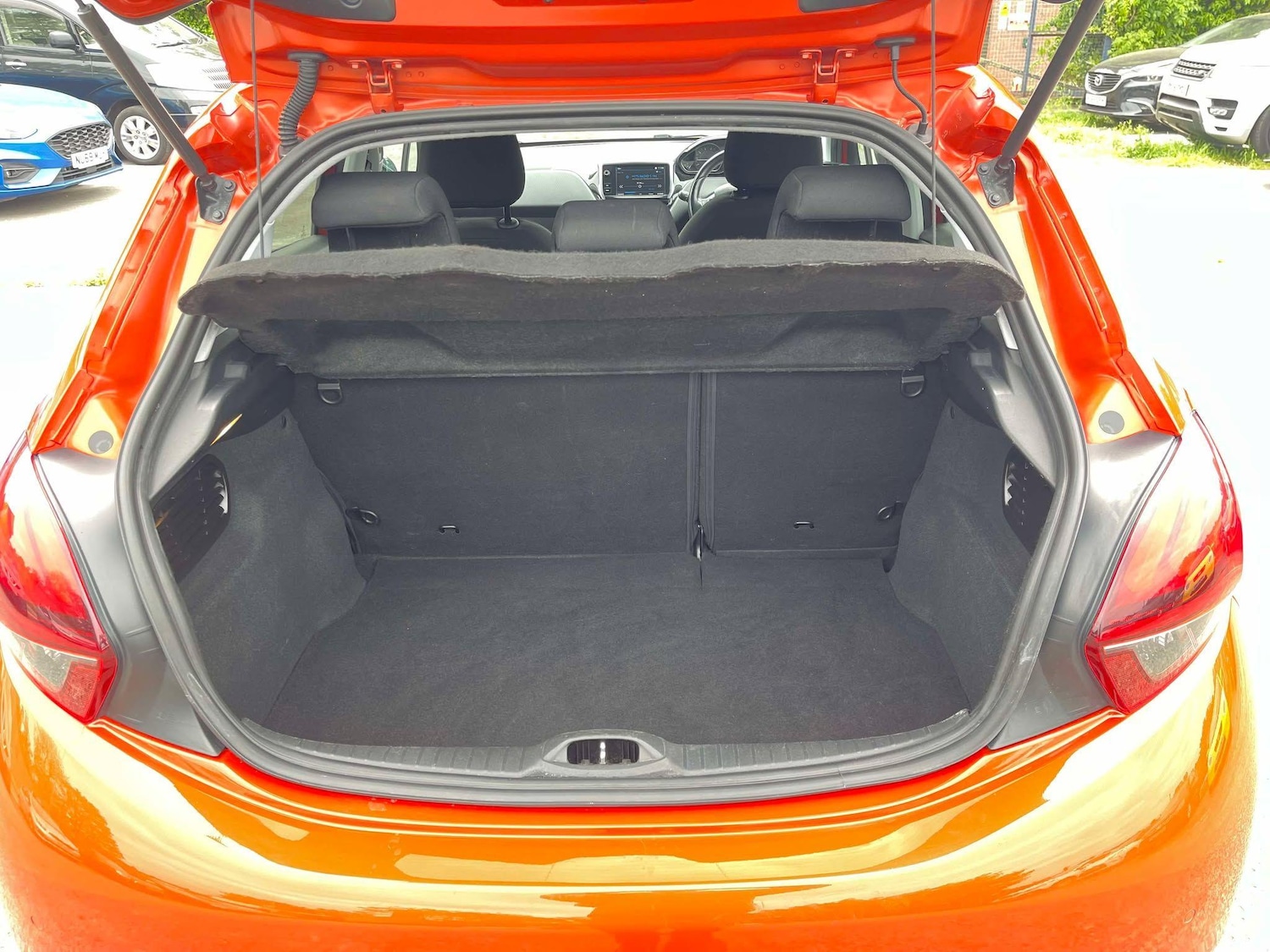 Used Peugeot 208 for sale - 76995114: Photo 47