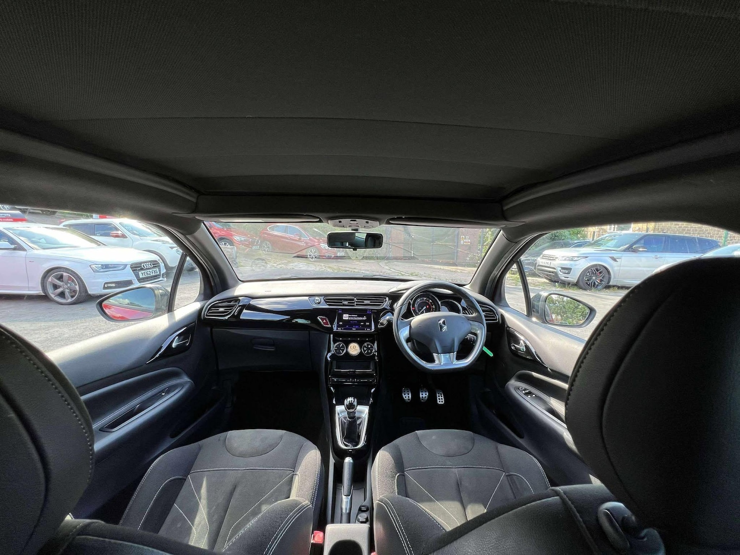 Used DS Automobiles DS 3 Cabrio 2016 for sale - 75977489: Photo 37