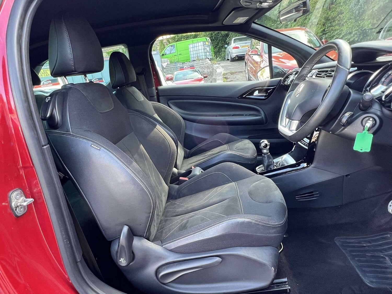 Used DS Automobiles DS 3 Cabrio 2016 for sale - 75977489: Photo 43