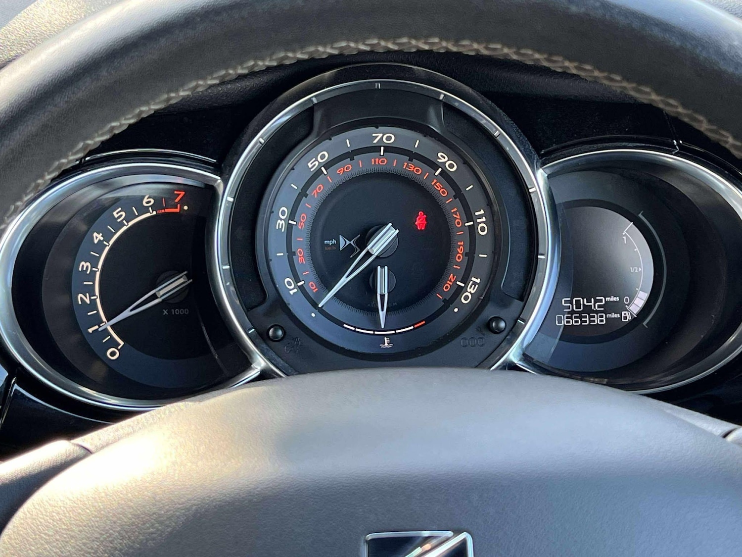 Used DS Automobiles DS 3 Cabrio 2016 for sale - 75977489: Photo 62