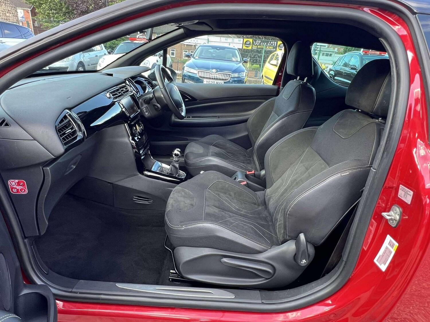 Used DS Automobiles DS 3 Cabrio 2016 for sale - 75977489: Photo 70