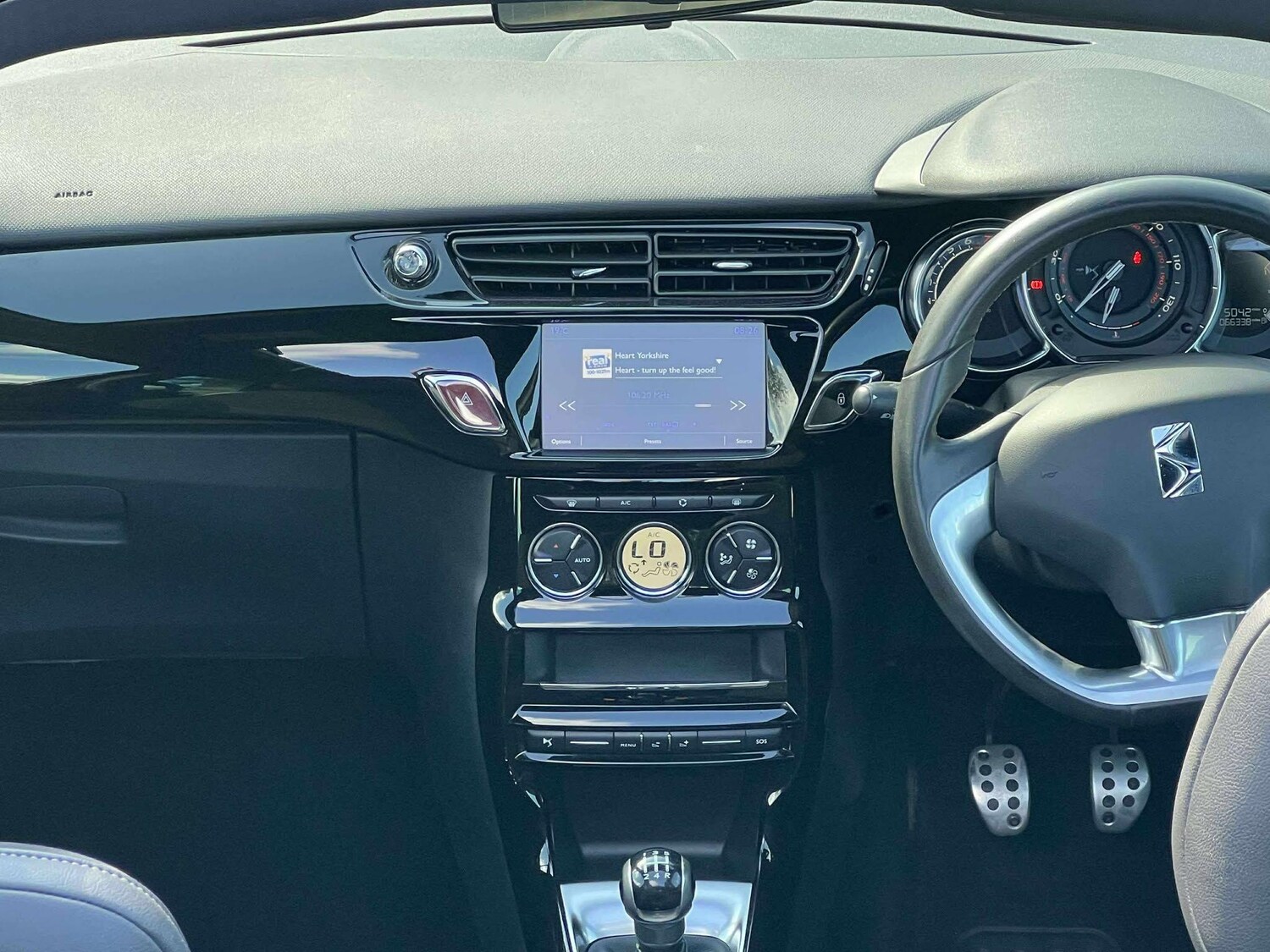 Used DS Automobiles DS 3 Cabrio 2016 for sale - 75977489: Photo 77