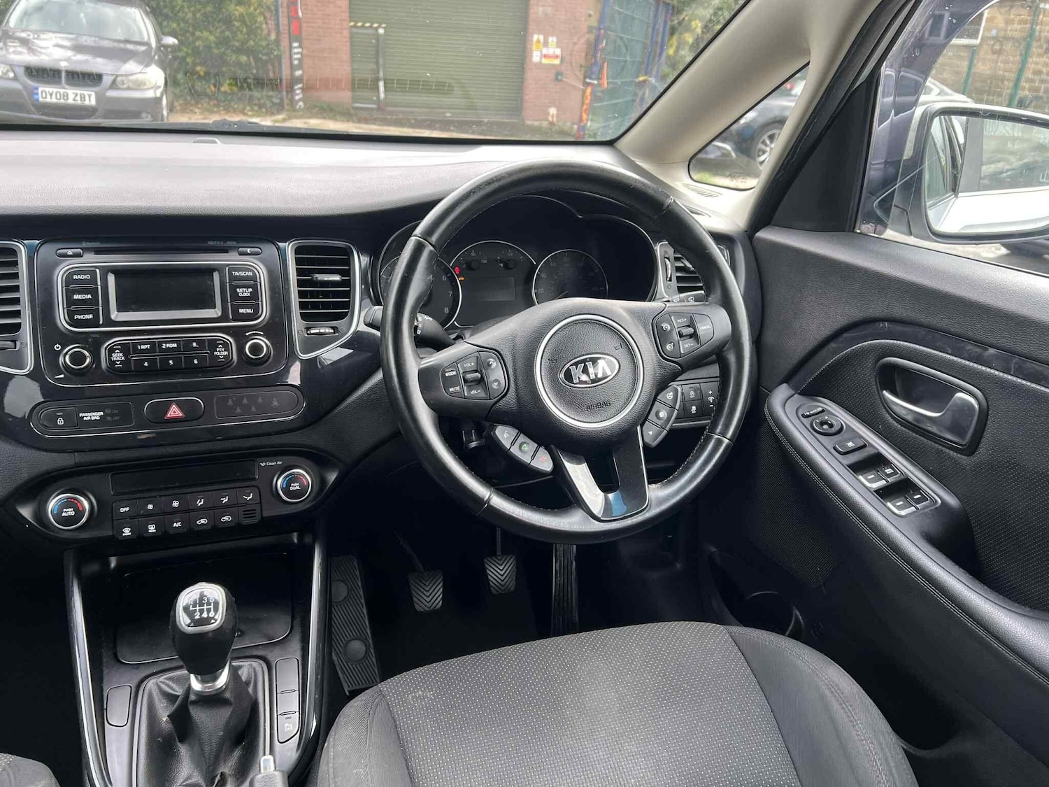 Used Kia Carens 2016 for sale - 76997045: Photo 22