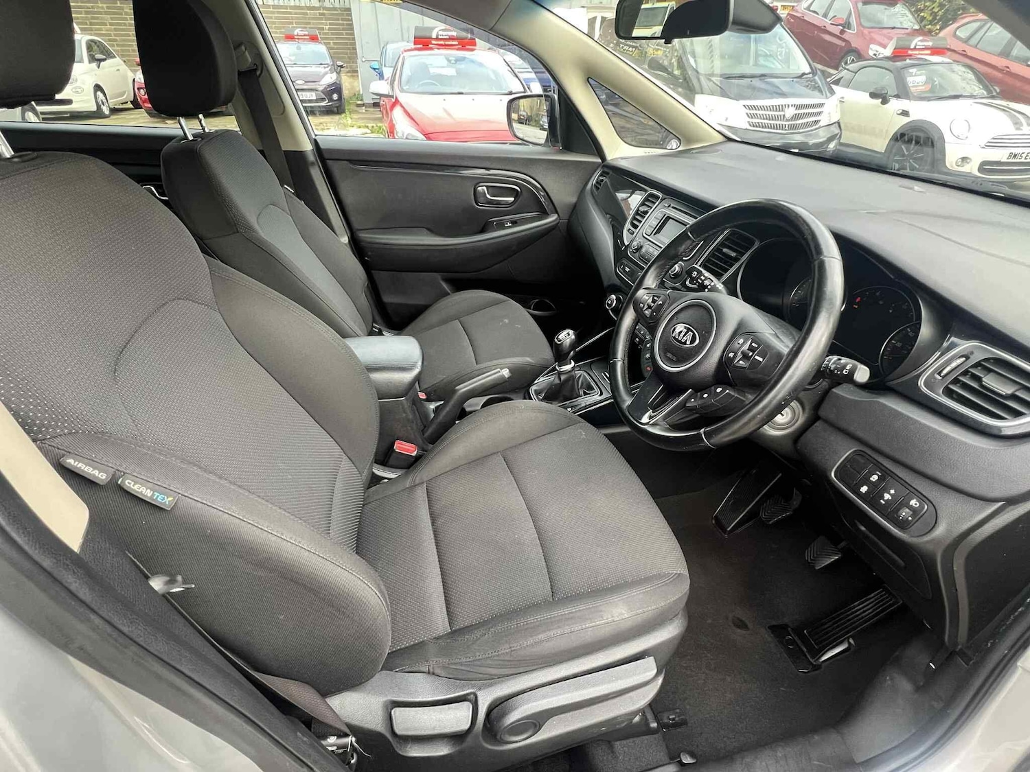 Used Kia Carens 2016 for sale - 76997045: Photo 26