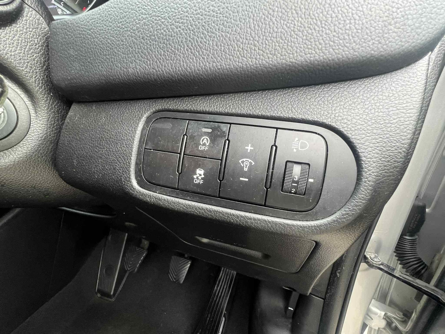 Used Kia Carens 2016 for sale - 76997045: Photo 33