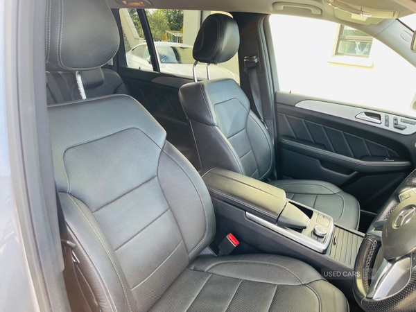 Used Mercedes-Benz GL Class 2015 for sale - 77469769: Photo 10