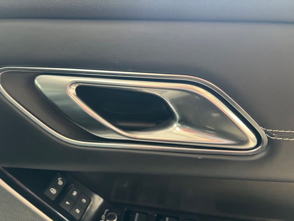 Used Land Rover Range Rover Velar 2017 for sale - 77533891: Photo 31