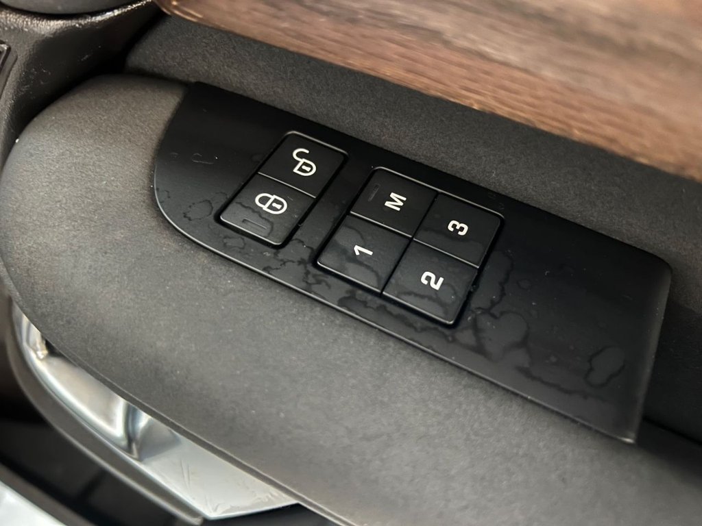 Used Land Rover Discovery 2018 for sale - 76162711: Photo 31