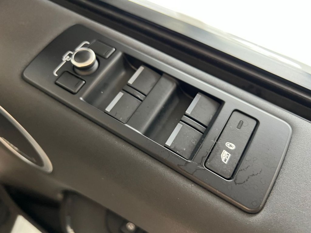 Used Land Rover Discovery 2018 for sale - 76162711: Photo 36