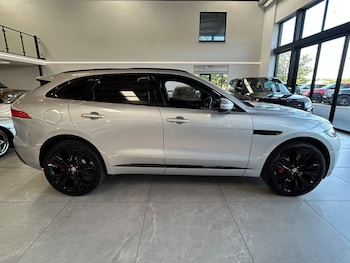 Used Jaguar F-Pace 2018 for sale - 79313215: Photo