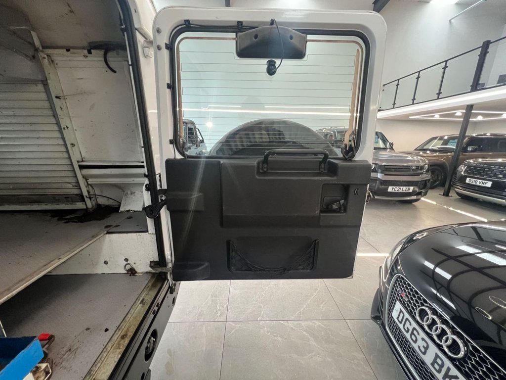 Used Land Rover Defender 2013 for sale - 77703576: Photo 12