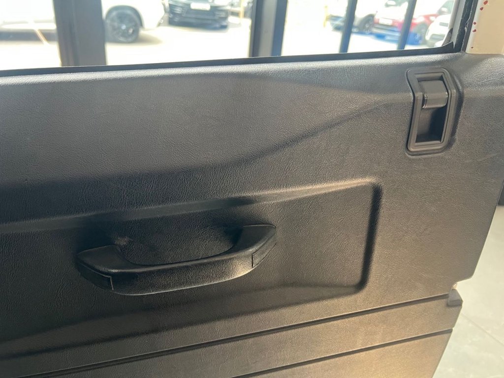 Used Land Rover Defender 2013 for sale - 77703576: Photo 27