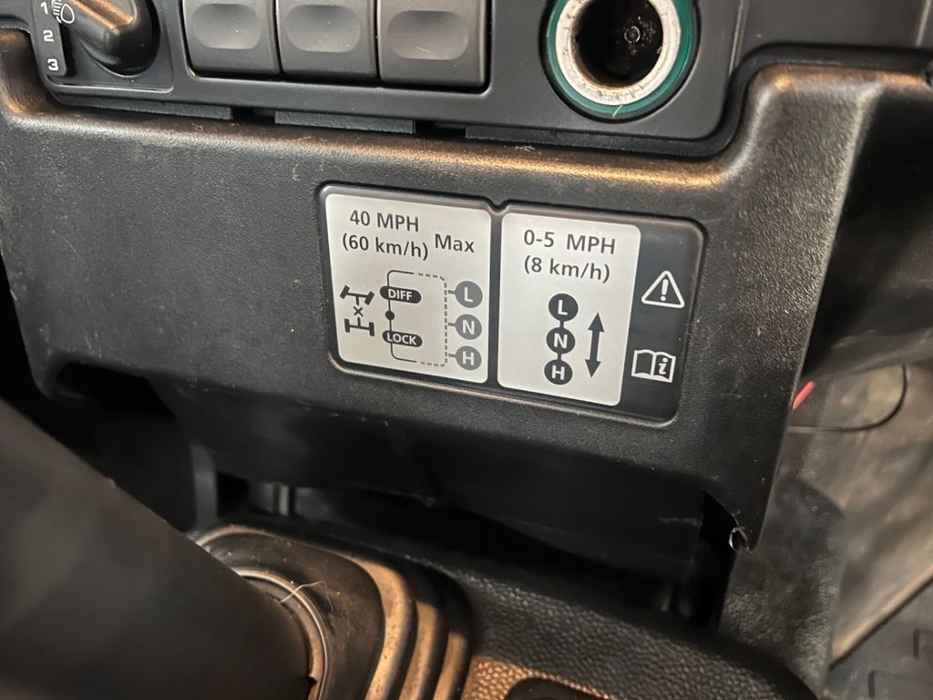 Used Land Rover Defender 2013 for sale - 77703576: Photo 38