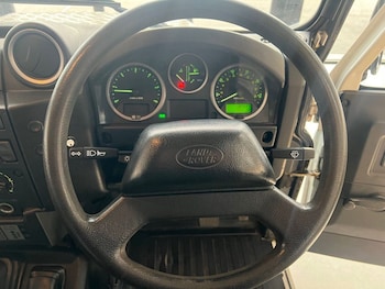 Used Land Rover Defender 2013 for sale - 77703576: Photo