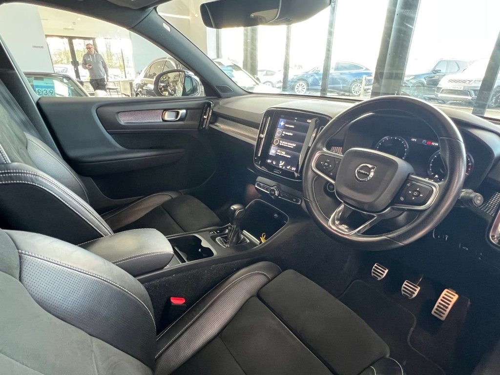 Used Volvo XC40 2020 for sale - 76901035: Photo 3