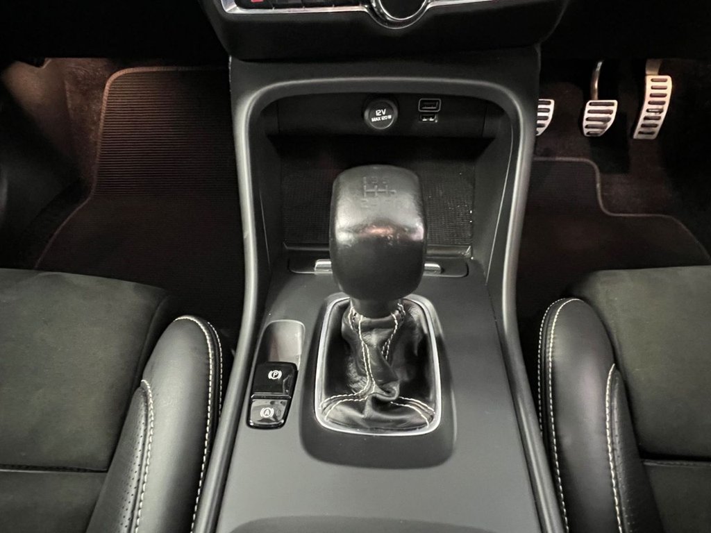 Used Volvo XC40 2020 for sale - 76901035: Photo 37