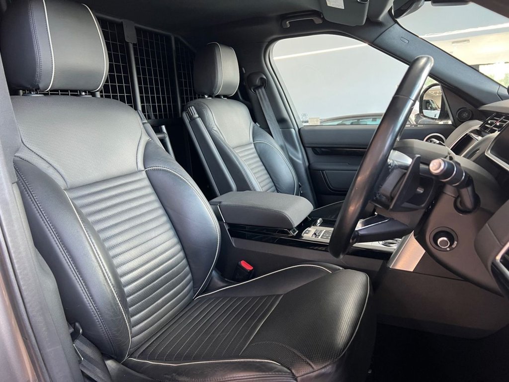 Used Land Rover Discovery 2018 for sale - 76396314: Photo 3