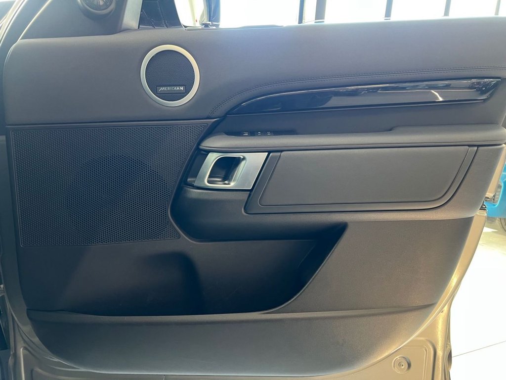 Used Land Rover Discovery 2018 for sale - 76396314: Photo 38