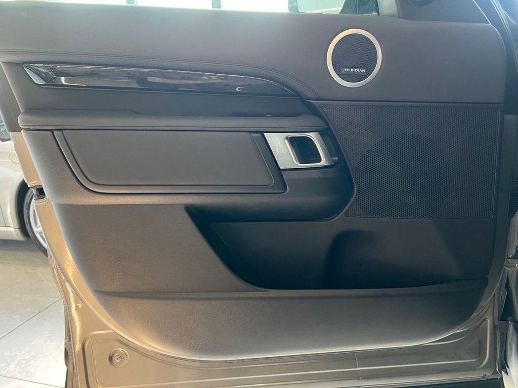 Used Land Rover Discovery 2018 for sale - 76396314: Photo 47