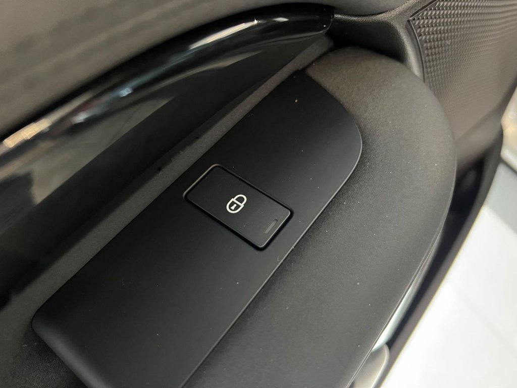 Used Land Rover Discovery 2018 for sale - 76396314: Photo 50