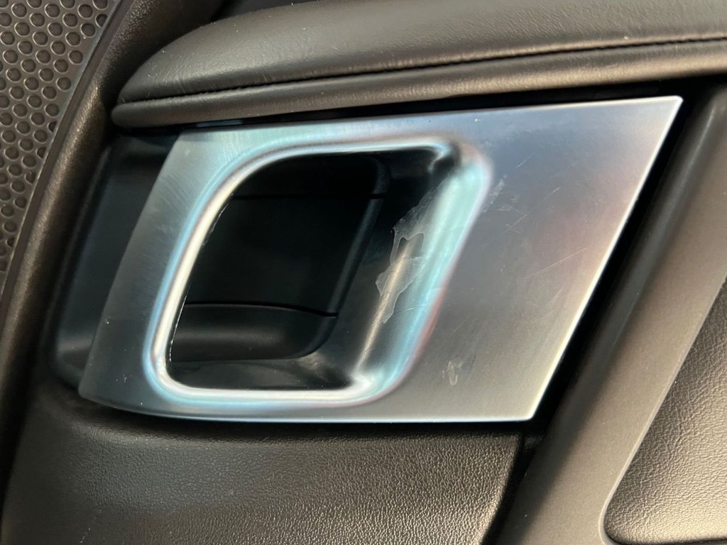 Used Land Rover Discovery 2017 for sale - 76685993: Photo 28