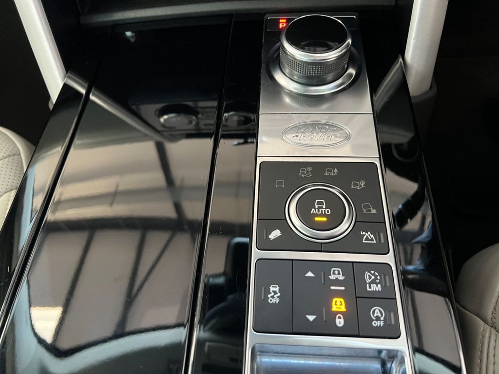 Used Land Rover Discovery 2017 for sale - 76685993: Photo 41