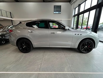 Used Maserati Levante 2017 for sale - 78645121: Photo
