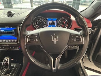 Used Maserati Levante 2017 for sale - 78645121: Photo