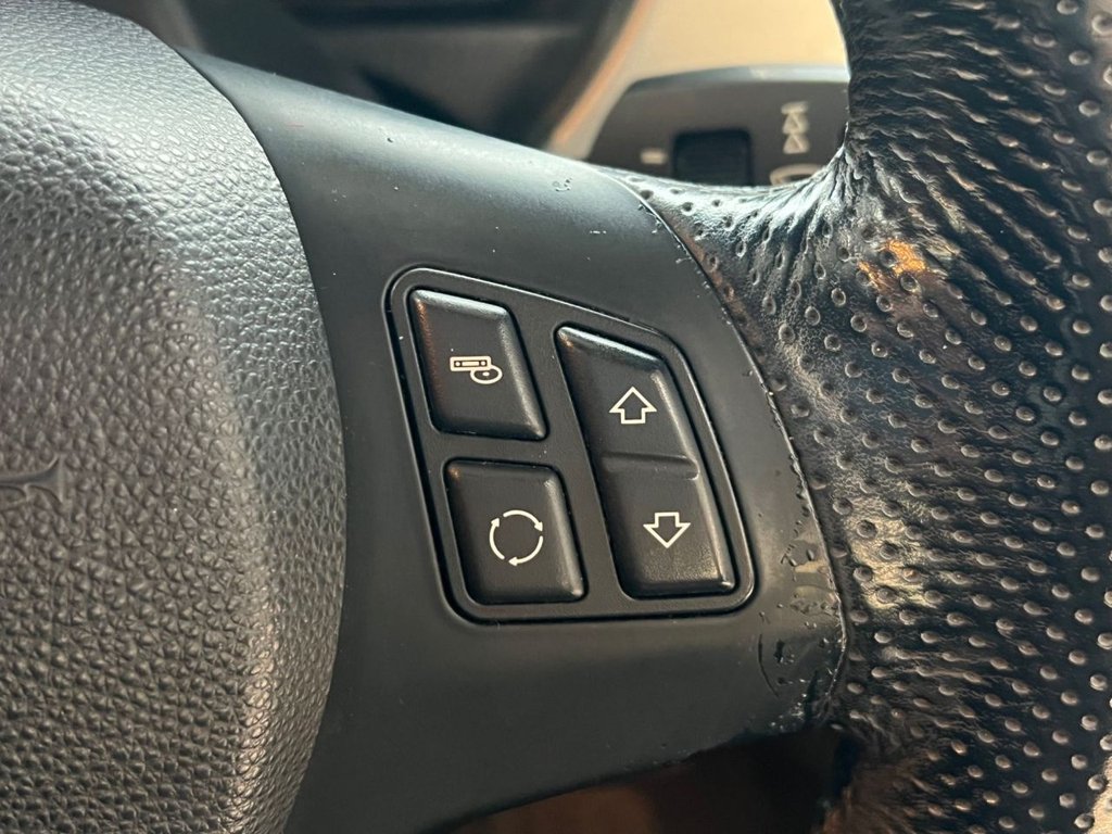 Used BMW 3 Series 2010 for sale - 77250548: Photo 35