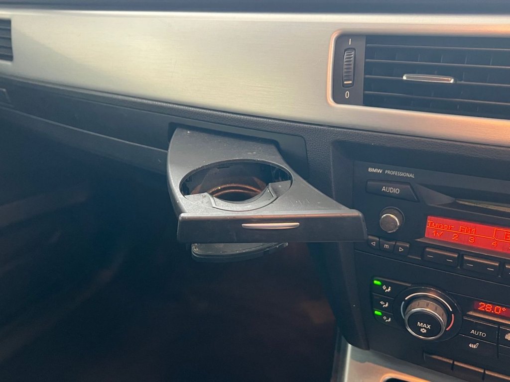 Used BMW 3 Series 2010 for sale - 77250548: Photo 45