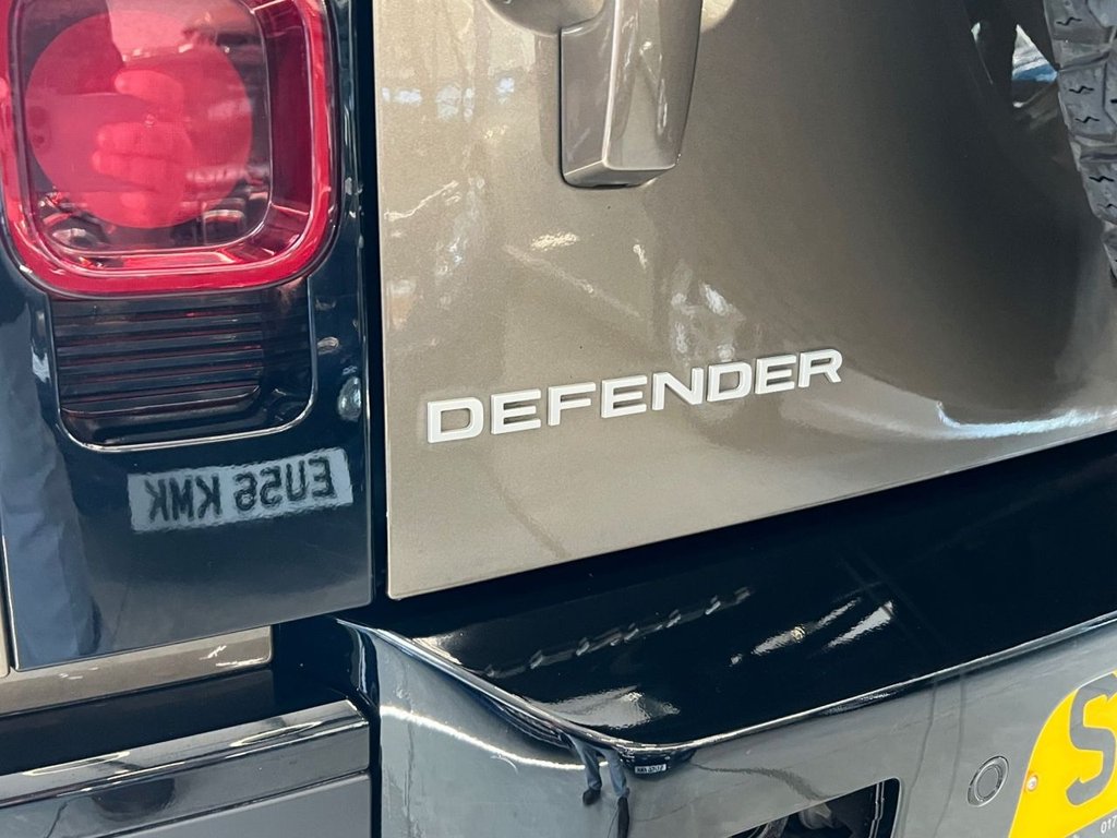 Used Land Rover Defender 2021 for sale - 76941538: Photo 15