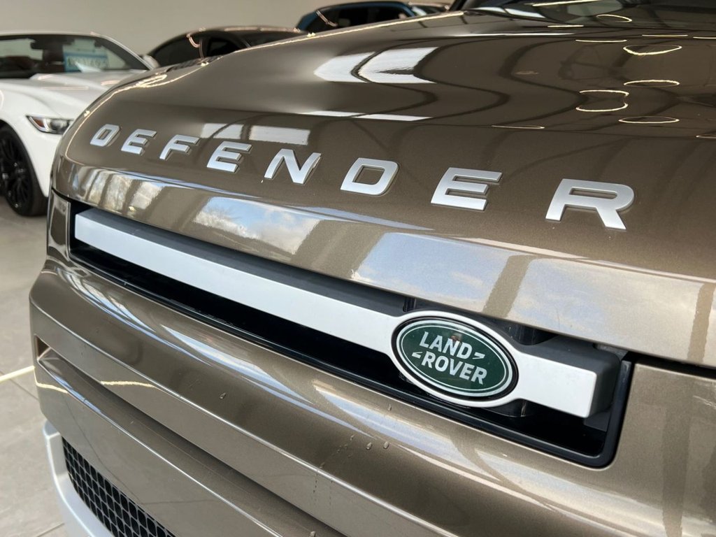 Used Land Rover Defender 2021 for sale - 76941538: Photo 25