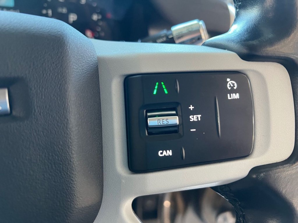 Used Land Rover Defender 2021 for sale - 76941538: Photo 47