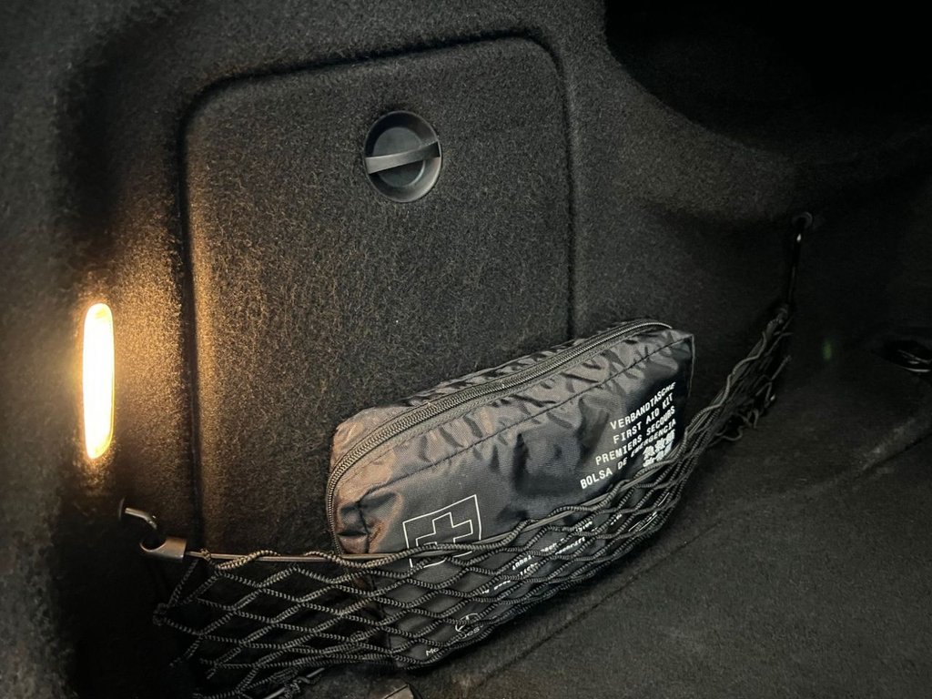 Used Mercedes-Benz E Class 2015 for sale - 76210125: Photo 29