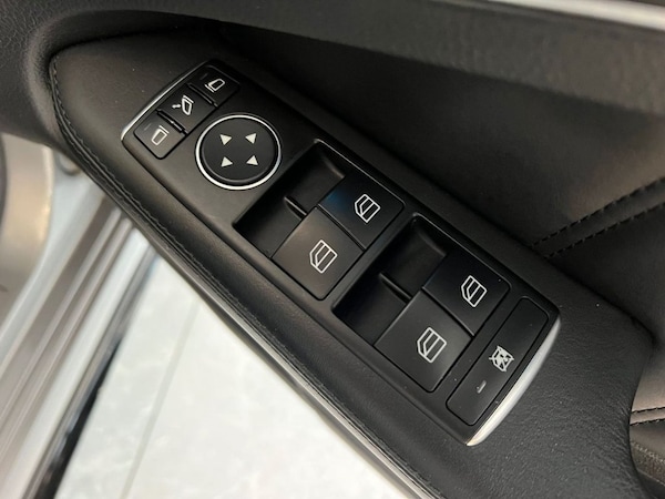 Used Mercedes-Benz E-Class 2015 for sale - 76210125: Photo 35