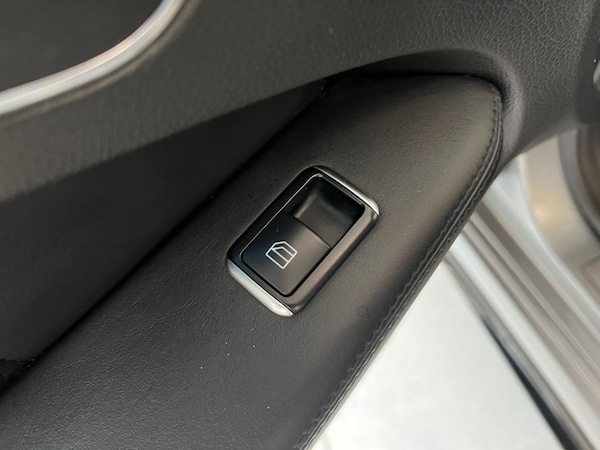 Used Mercedes-Benz E-Class 2015 for sale - 76210125: Photo 49