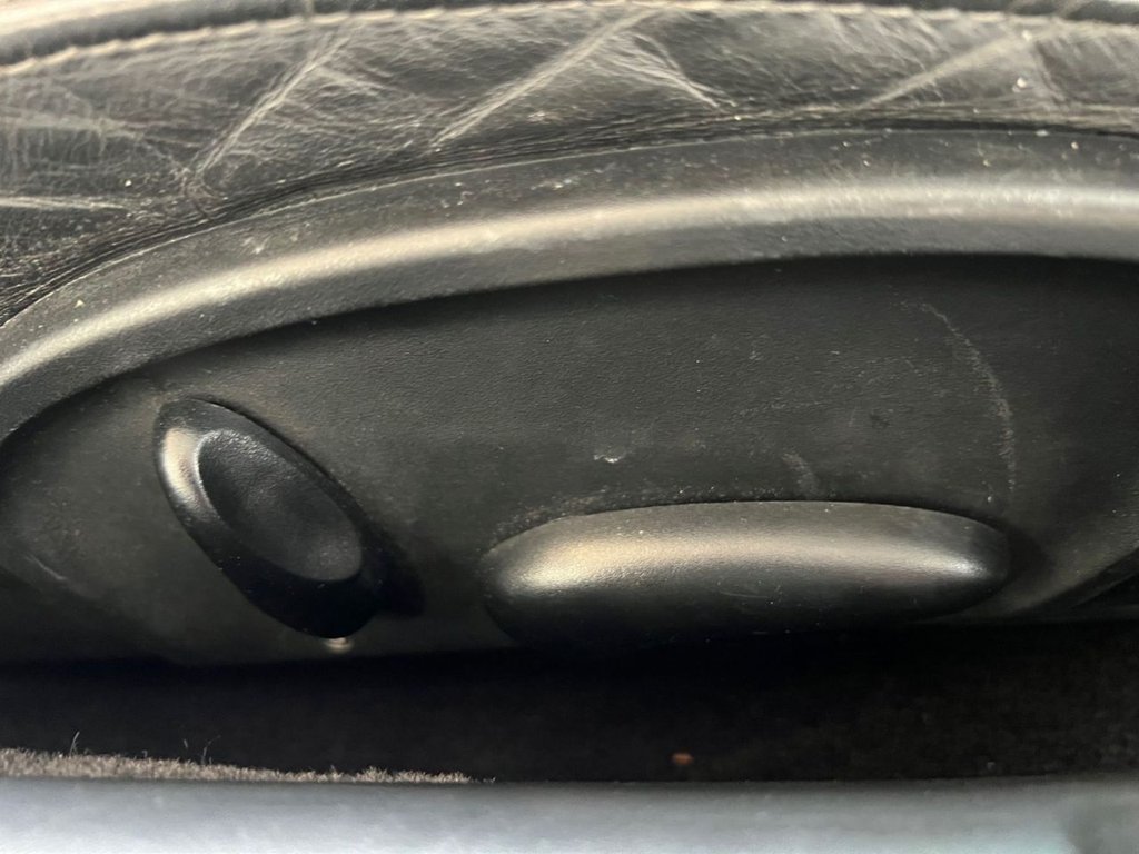 Used Porsche 911 2001 for sale - 76453944: Photo 47