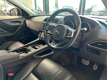Used Jaguar F-Pace 2017 for sale - 78985711: Photo
