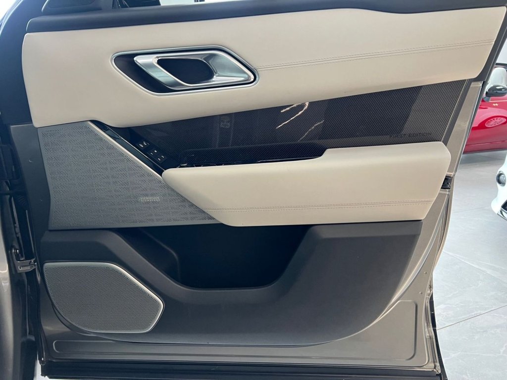 Used Land Rover Range Rover Velar 2017 for sale - 77703527: Photo 28