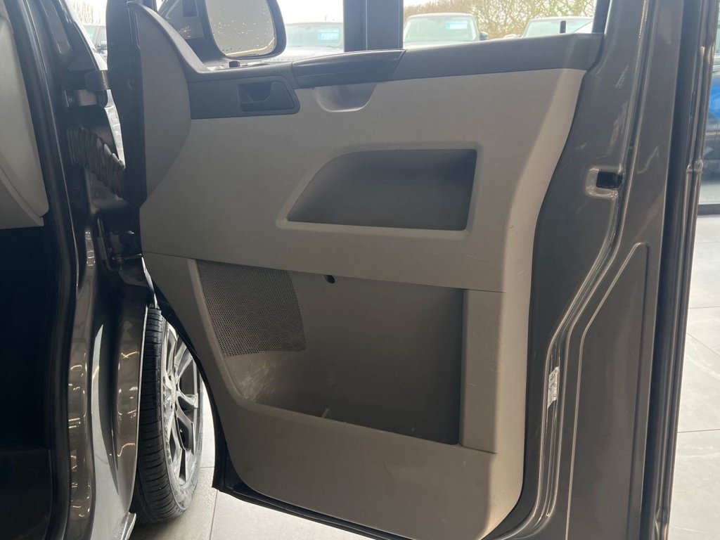 Used Volkswagen Transporter 2015 for sale - 77642509: Photo 30