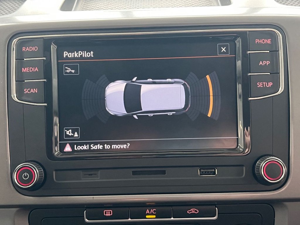 Used Volkswagen Transporter 2015 for sale - 77642509: Photo 42