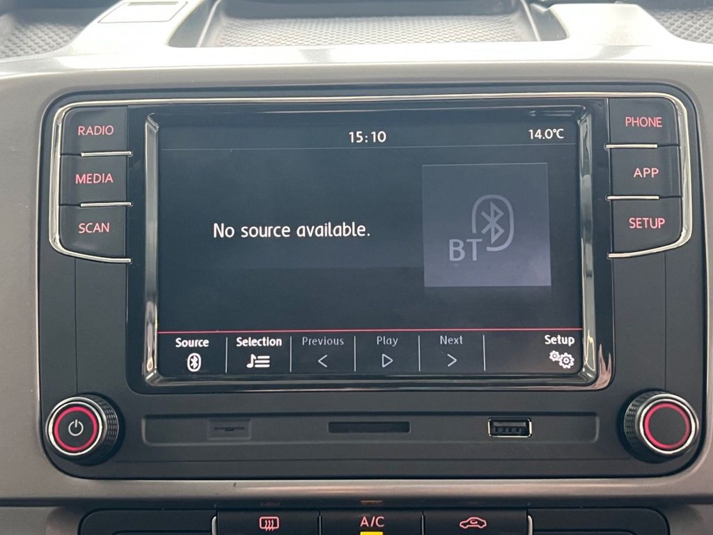 Used Volkswagen Transporter 2015 for sale - 77642509: Photo 45