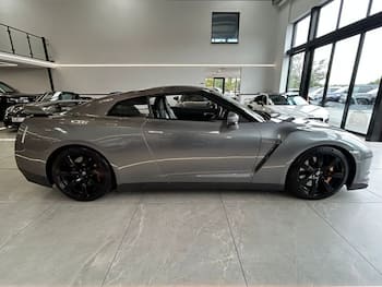 Used Nissan GT-R 2009 for sale - 79738617: Photo